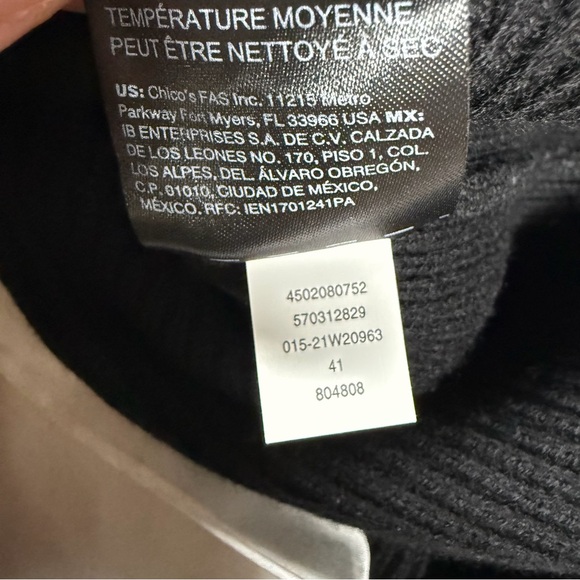 White House Black Market‎ WHBM V-Neck Black Ribbed Sweater White Layered XS - Picture 6 of 6